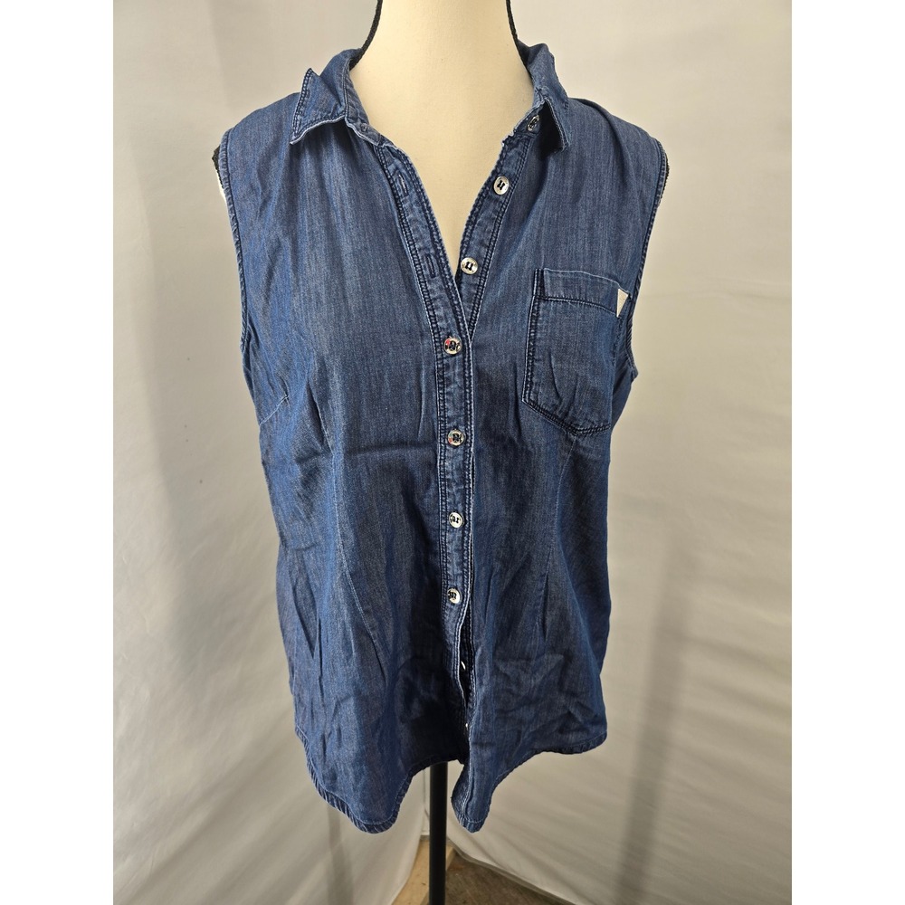 GUESS Los Angeles Womens Sleeveless Denim Button Down Shirt Blue Medium Wash L‎
